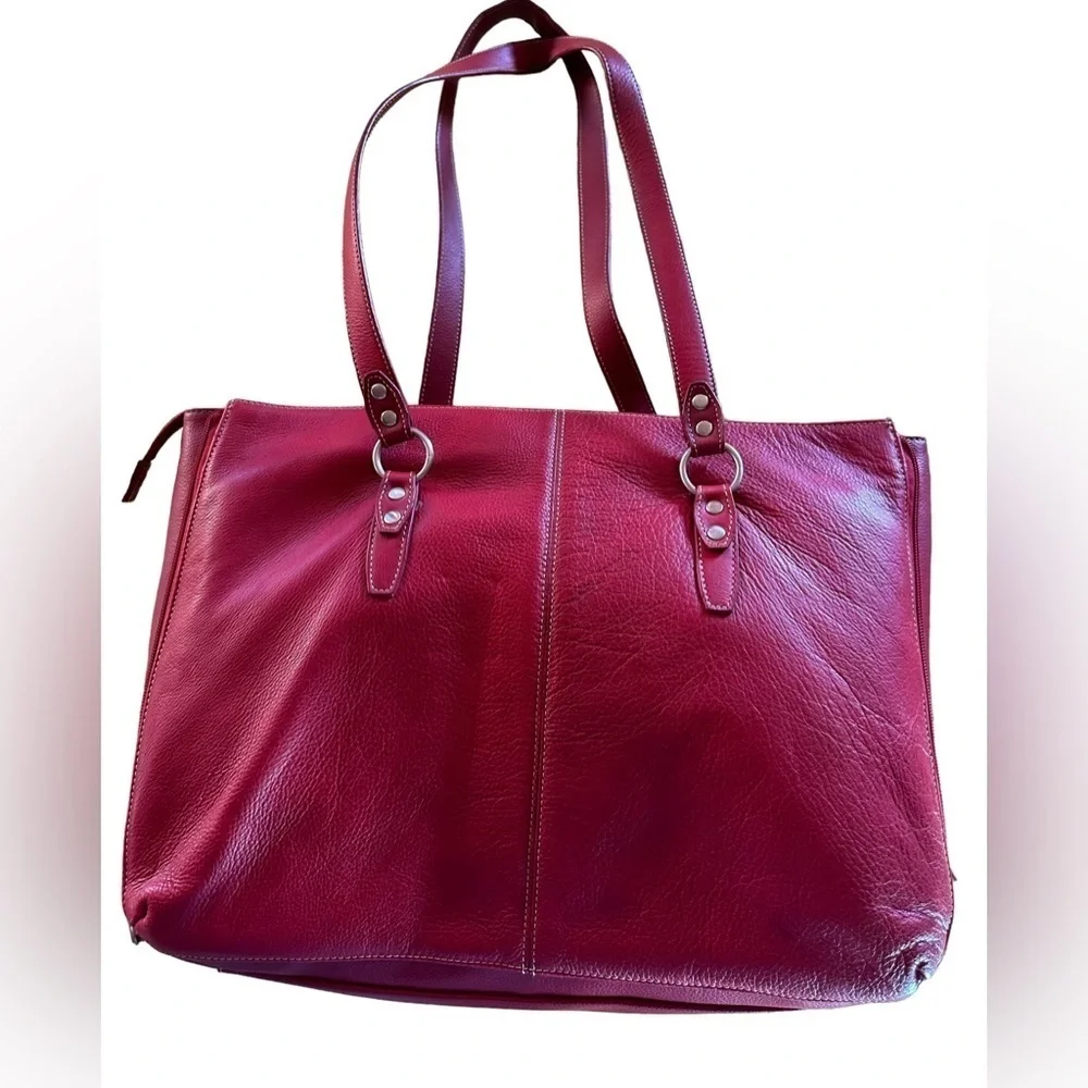 Buxton Quality red leather expandable computer “Madison Tote” Valentine red. NWT